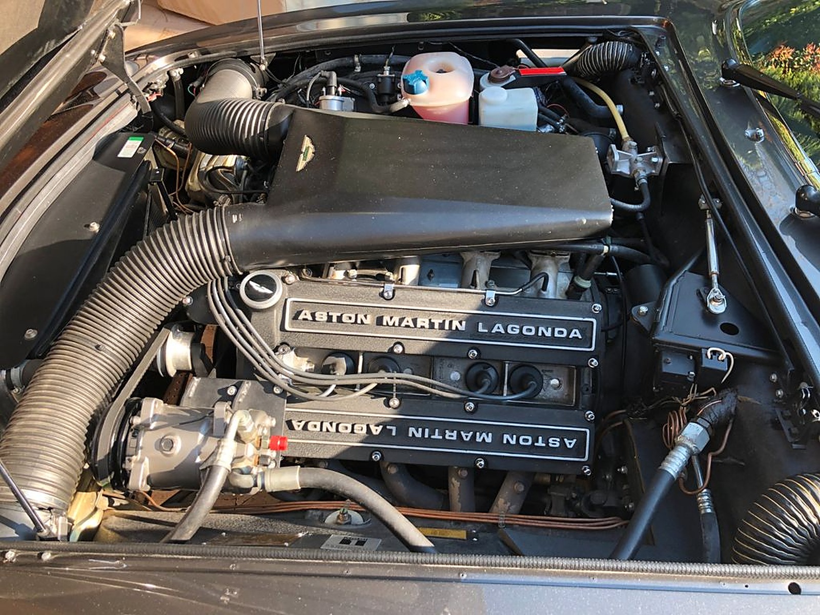 V8 5,7 литра под капотом