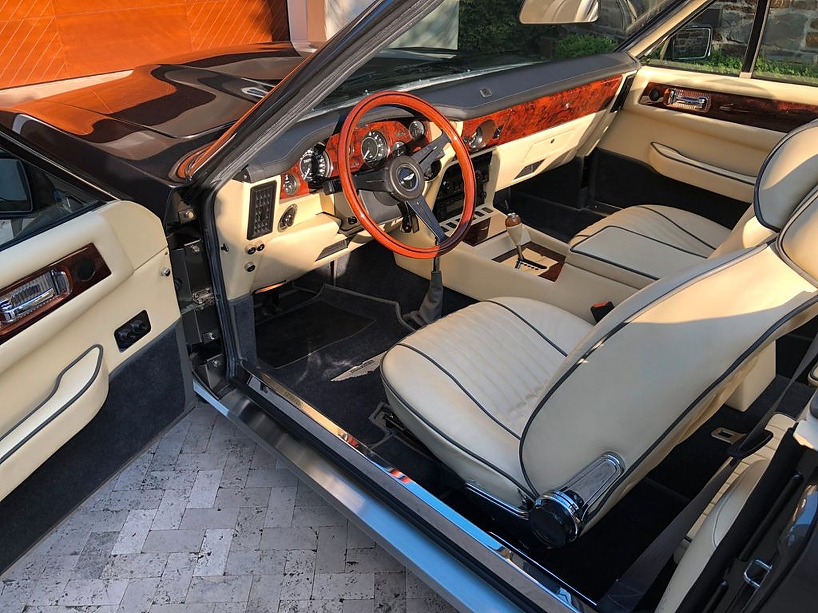 руль Nardi и ореховая панель